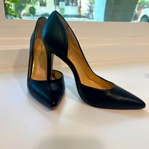 Jessica Simpson Claudette d’Orsay pump